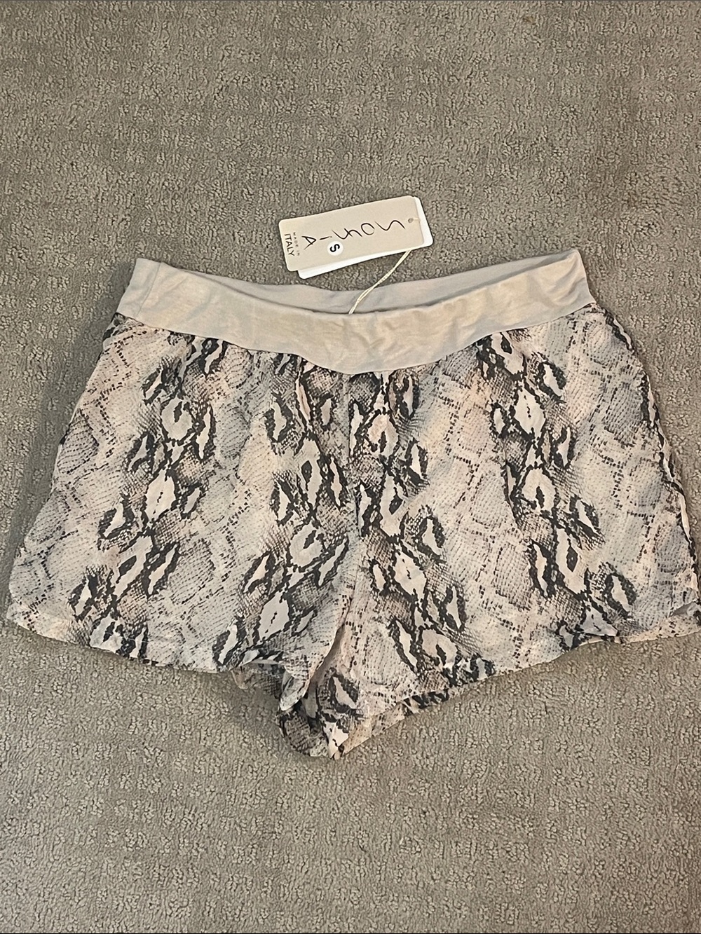 Sofia made in Italy NWT small Snake Print Lounge Shorts in tan and Black lined